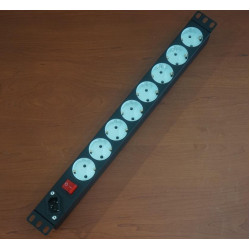 Блок розеток  8 розеток Schuko выключатель с подсветкой разъем под шнур IEC C14 все разъемы с одной стороны