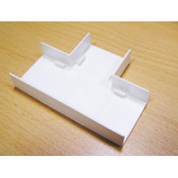 Угол Т-образный плавный 40x25 стандарт TIA, 1уп=5шт, арт. 72408-5 RMT