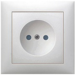 Розетка без з/к, со шторками (белый) FLAT, арт. 843304