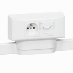 Суппорт Legrand DLPlus, боковой для мини-канала, глубина: 16, h=60, модулей: 4, цвет: белый, стандарт Mosaic, арт. 031613 Суппорт Legrand DLPlus, боковой для мини-канала, глубина: 16, h=60, модулей: 4, цвет: белый, стандарт Mosaic, арт. 031613