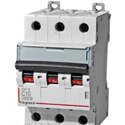 LEGRAND 407857 Автоматический выключатель, серия DX3, С10A, 10кА, 3-полюсный