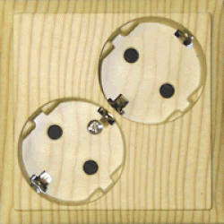 Розетка двойная с заземляющими контактами со шторками (сосна) Серия LK60 Экопласт, арт. 863525