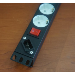 Блок розеток  8 розеток Schuko выключатель с подсветкой разъем под шнур IEC C14 все разъемы с одной стороны