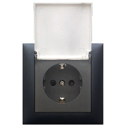Розетка с заземляющими контактами, со шторками и с крышкой IP40 (черный бархат) Серия LK60 Экопласт, арт. 863408