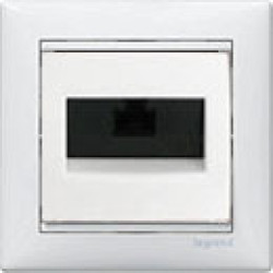 Legrand Valena Розетка компьютерная 1хRJ-45, категория 5 (бел), арт. 774230